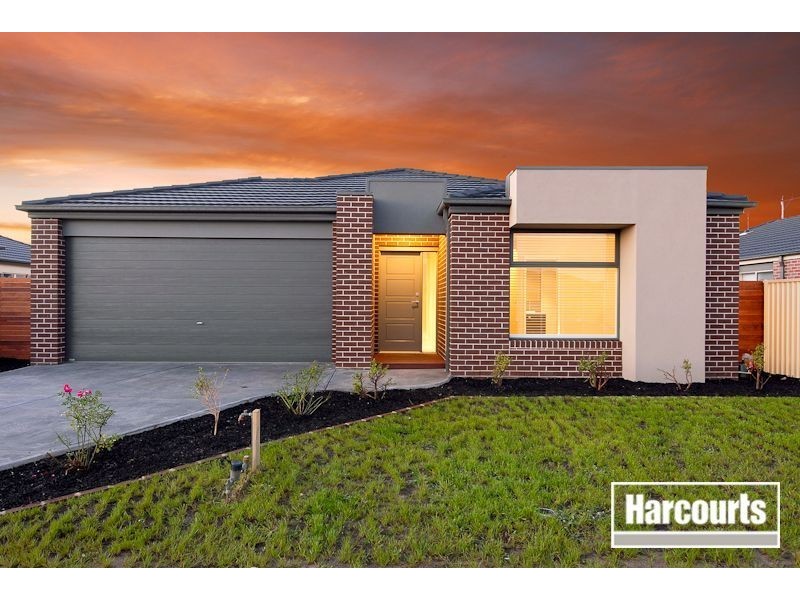 30 Salvia Avenue, Pakenham VIC 3810