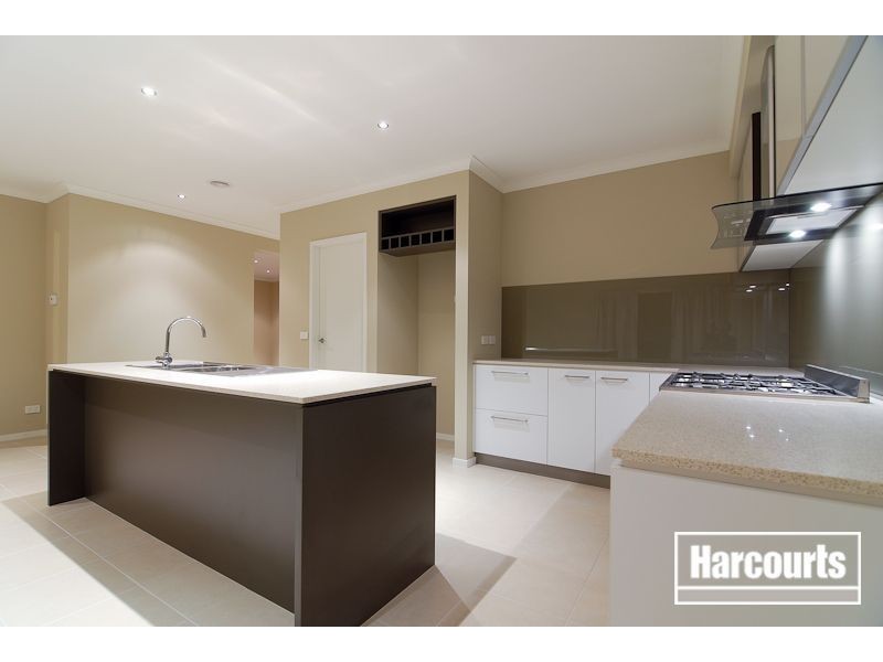 30 Salvia Avenue, Pakenham VIC 3810