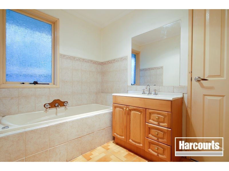 5 George Chudleigh Drive, Hallam VIC 3803