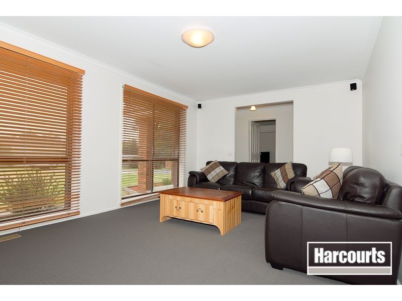 10 Terry Close, Narre Warren VIC 3805