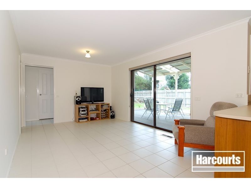 10 Terry Close, Narre Warren VIC 3805