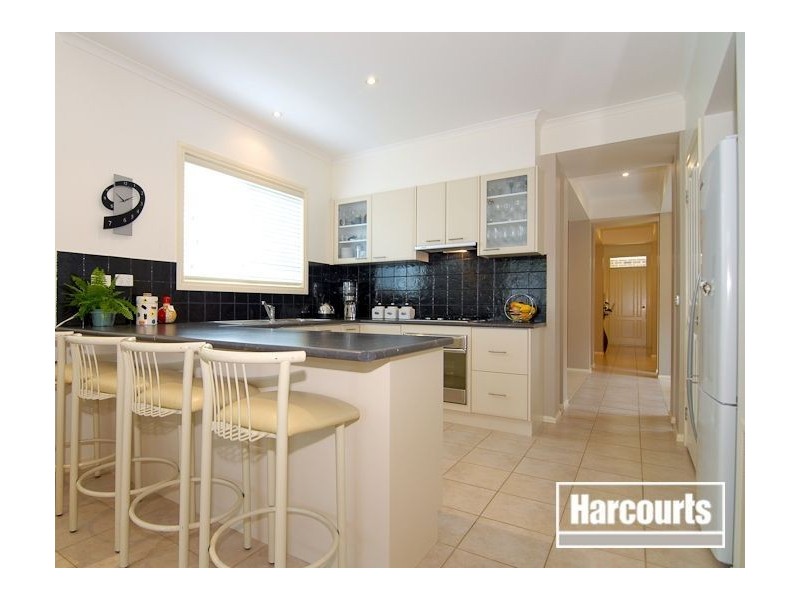 19 John Fisher Drive, Berwick VIC 3806