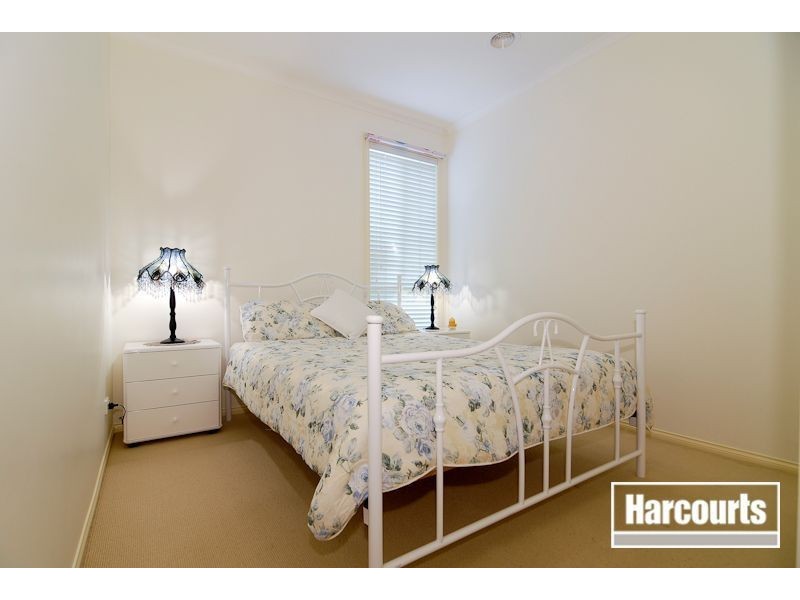 19 John Fisher Drive, Berwick VIC 3806