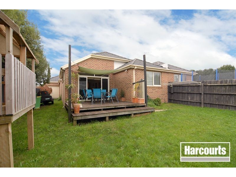 19 John Fisher Drive, Berwick VIC 3806