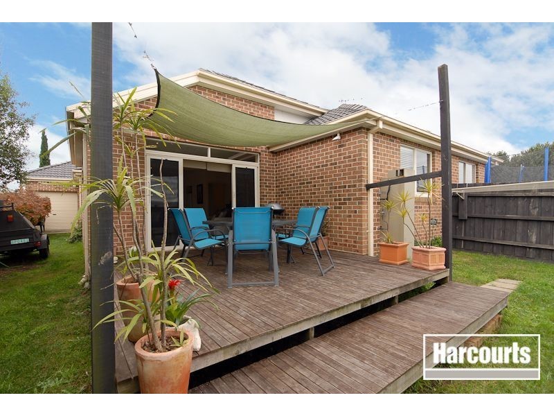 19 John Fisher Drive, Berwick VIC 3806