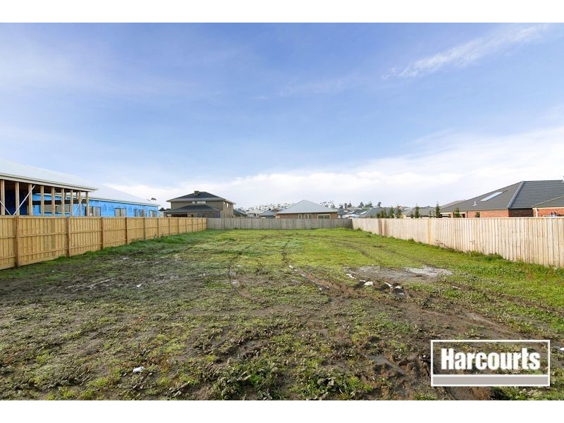 4 Cassowary Way, Pakenham VIC 3810