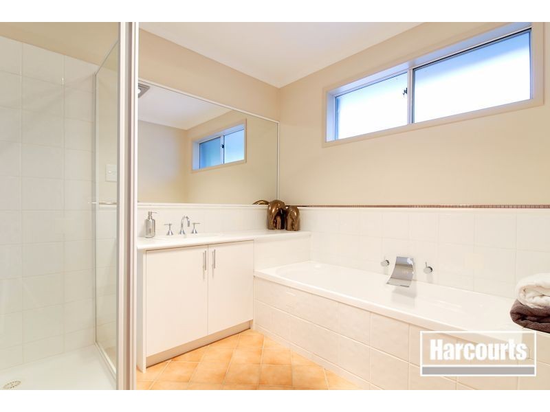 11 Hedley Court, Narre Warren VIC 3805