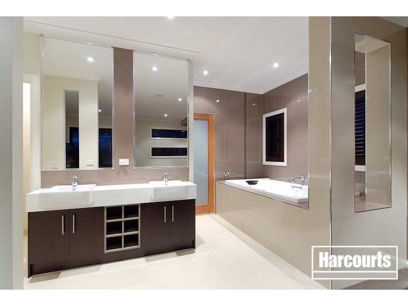 40 Wild Scotchman Way, Cranbourne East VIC 3977