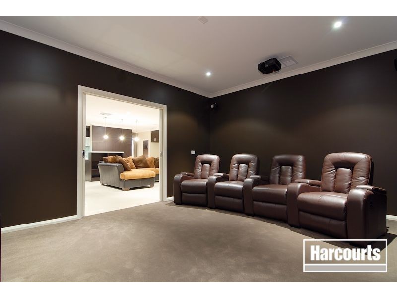 40 Wild Scotchman Way, Cranbourne East VIC 3977