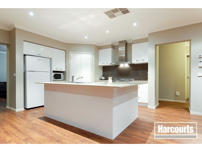 20 Orsino Place, Berwick VIC 3806