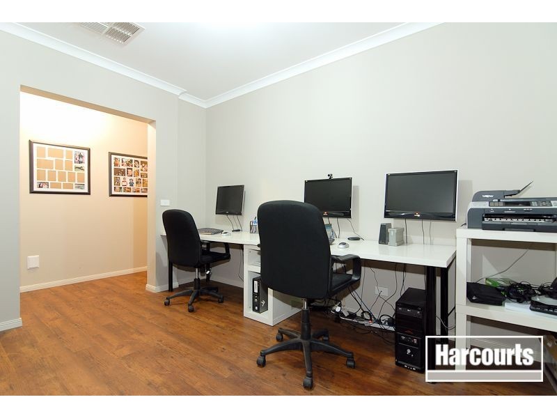 20 Orsino Place, Berwick VIC 3806