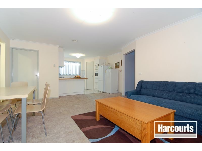 6 Sandhurst Mews, Hampton Park VIC 3976