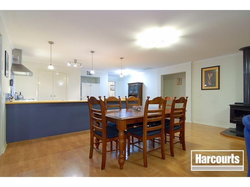 4 Liverpool Court, Narre Warren South VIC 3805