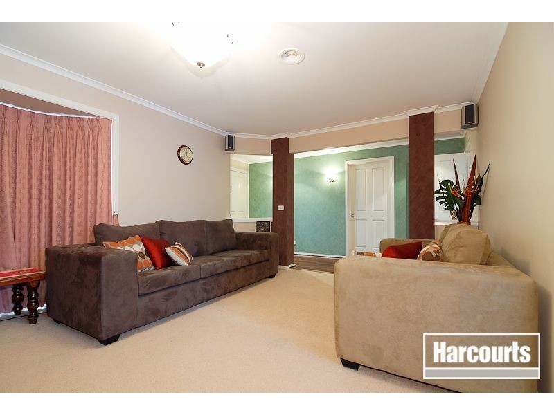 25 Warrenwood Place, Narre Warren VIC 3805