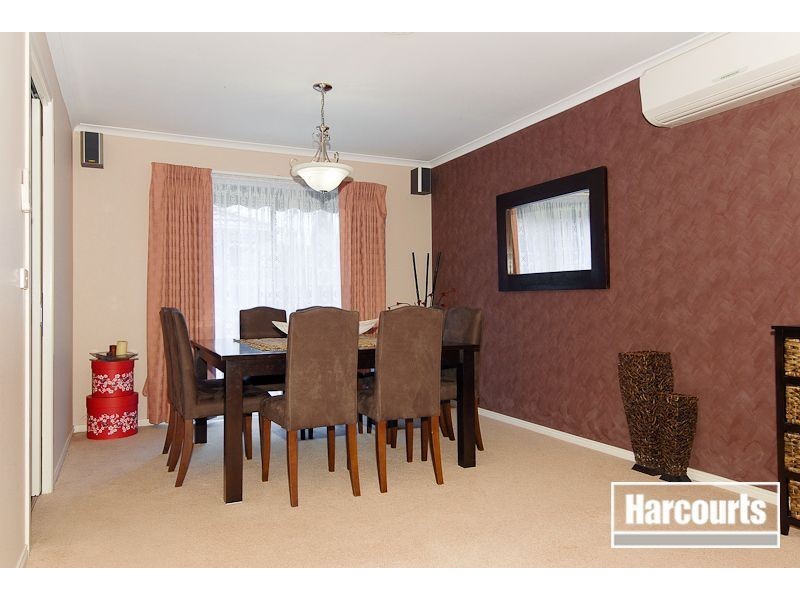 25 Warrenwood Place, Narre Warren VIC 3805