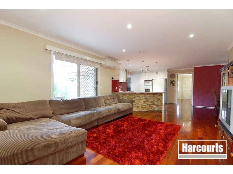 25 Warrenwood Place, Narre Warren VIC 3805