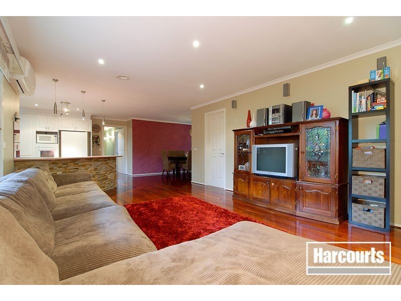 25 Warrenwood Place, Narre Warren VIC 3805