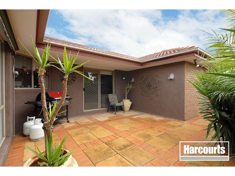 25 Warrenwood Place, Narre Warren VIC 3805