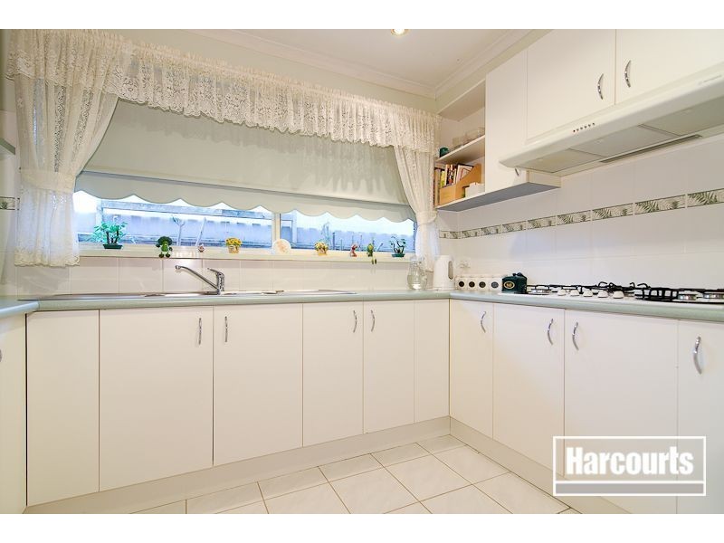 11 Ellenvale Drive, Narre Warren VIC 3805