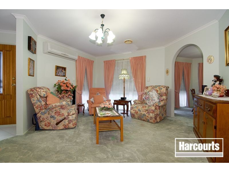 11 Ellenvale Drive, Narre Warren VIC 3805