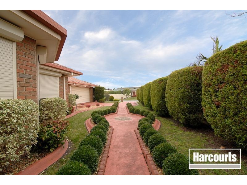 11 Ellenvale Drive, Narre Warren VIC 3805