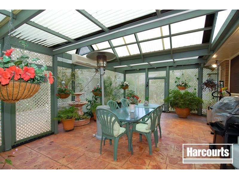 11 Ellenvale Drive, Narre Warren VIC 3805