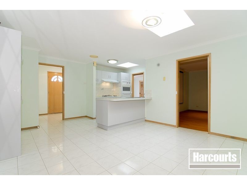 9 Kanumbra Court, Hallam VIC 3803