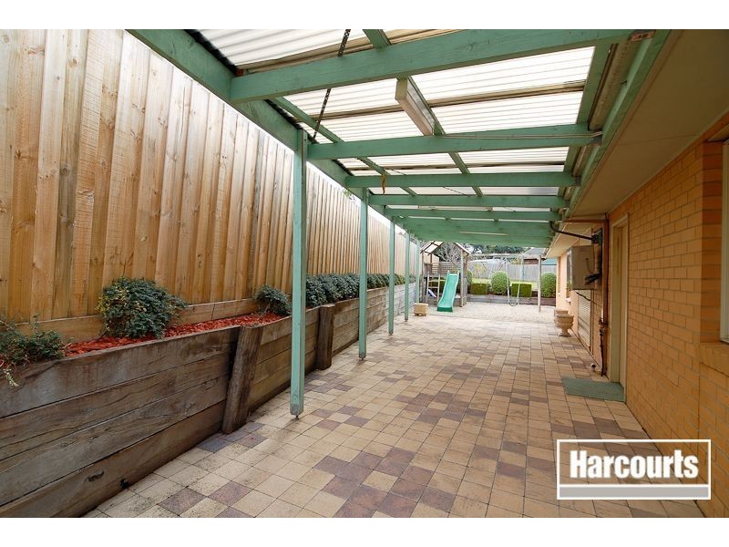 9 Kanumbra Court, Hallam VIC 3803
