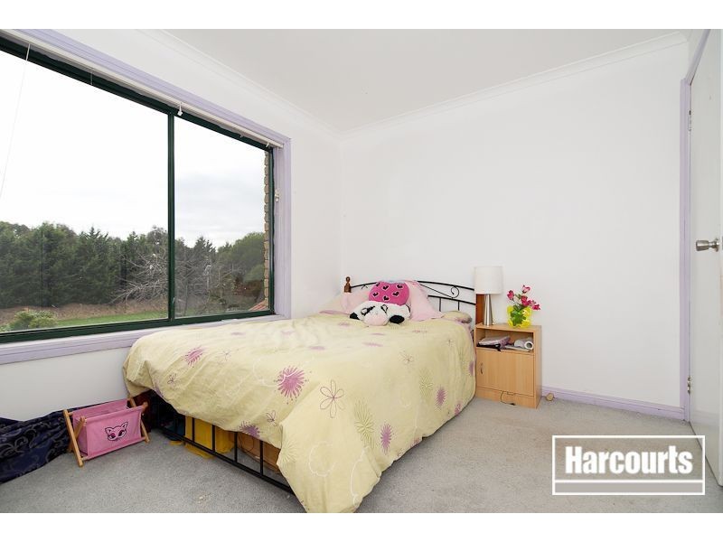 8 London Crescent, Narre Warren VIC 3805