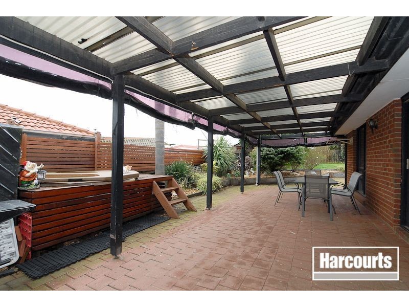 4 Brunel Court, Hampton Park VIC 3976