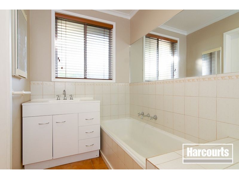 18 Hanley Street, Narre Warren VIC 3805