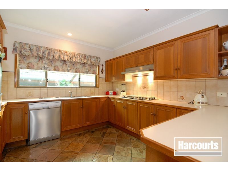 9 Thanos Court, Hallam VIC 3803