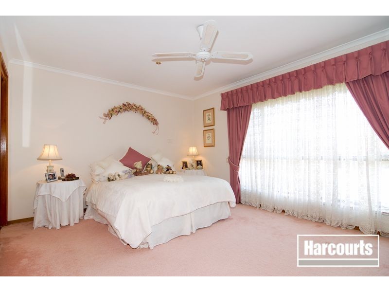 9 Thanos Court, Hallam VIC 3803