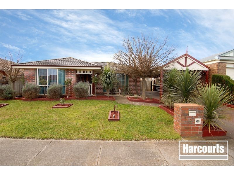 13 Carey St, Cranbourne VIC 3977