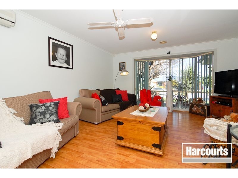 13 Carey St, Cranbourne VIC 3977