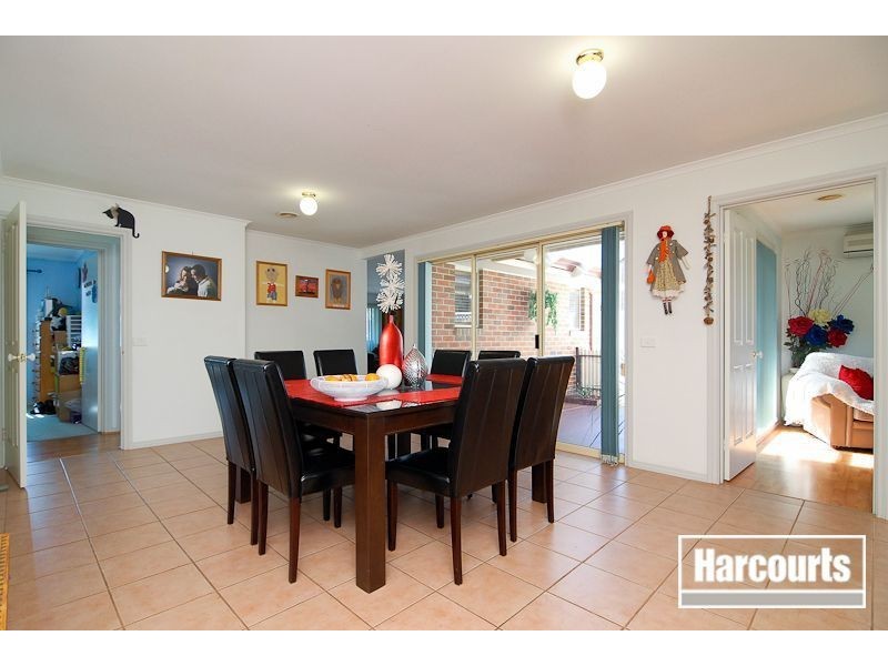 13 Carey St, Cranbourne VIC 3977