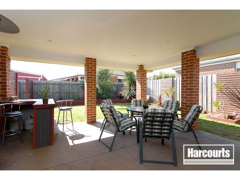 13 Carey St, Cranbourne VIC 3977