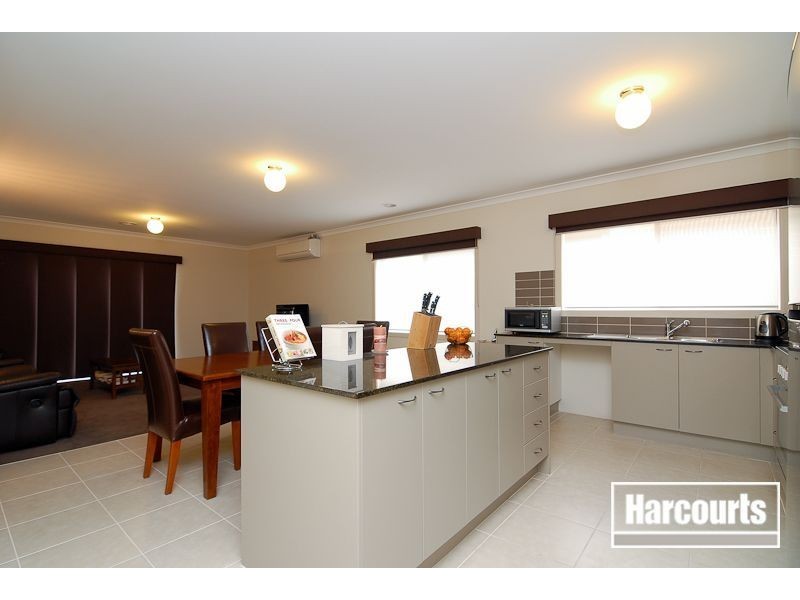 37 Sabel Drive, Cranbourne North VIC 3977