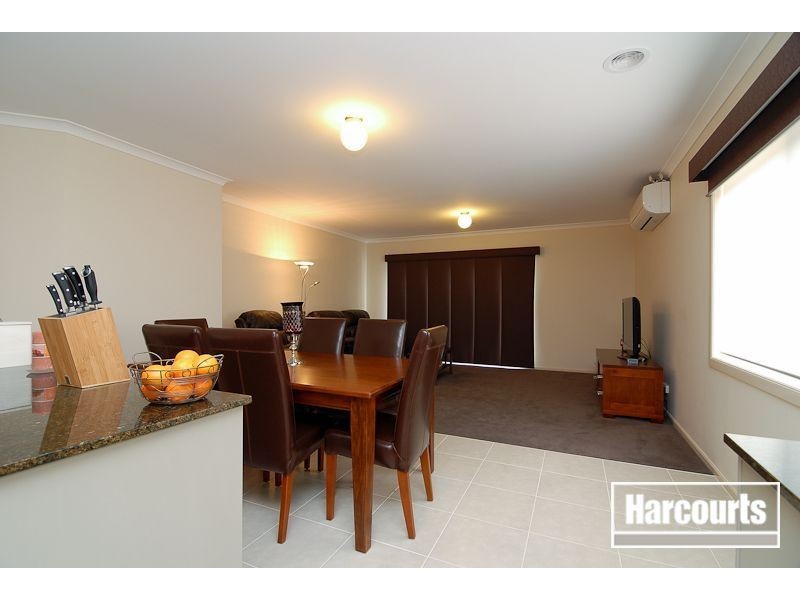 37 Sabel Drive, Cranbourne North VIC 3977