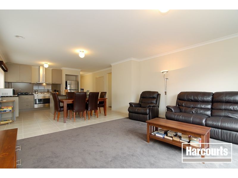 37 Sabel Drive, Cranbourne North VIC 3977