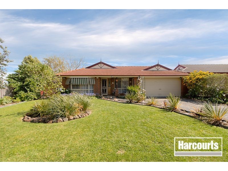 4 Carmela Close, Narre Warren VIC 3805