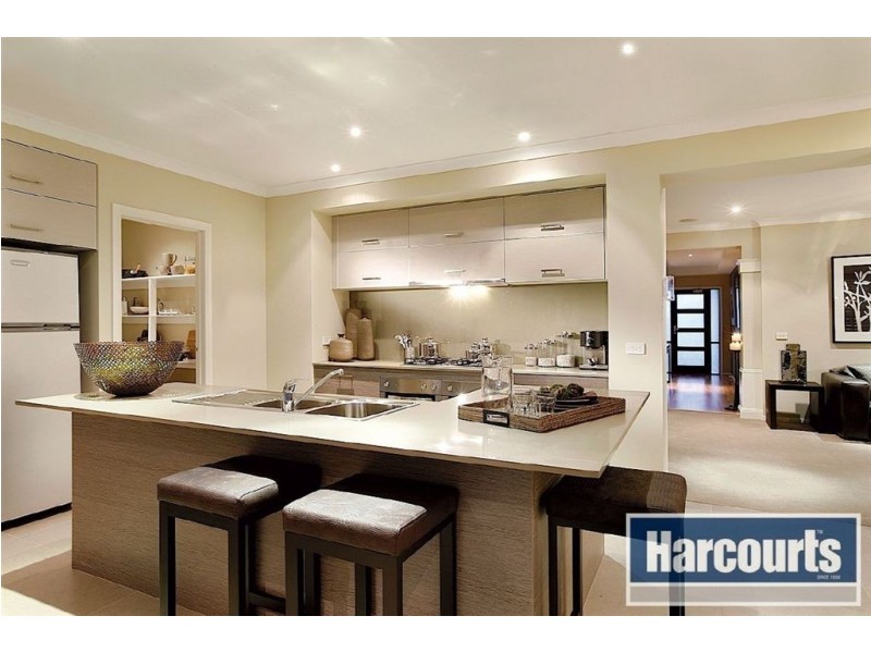 2 Nature Circuit, Cranbourne North VIC 3977