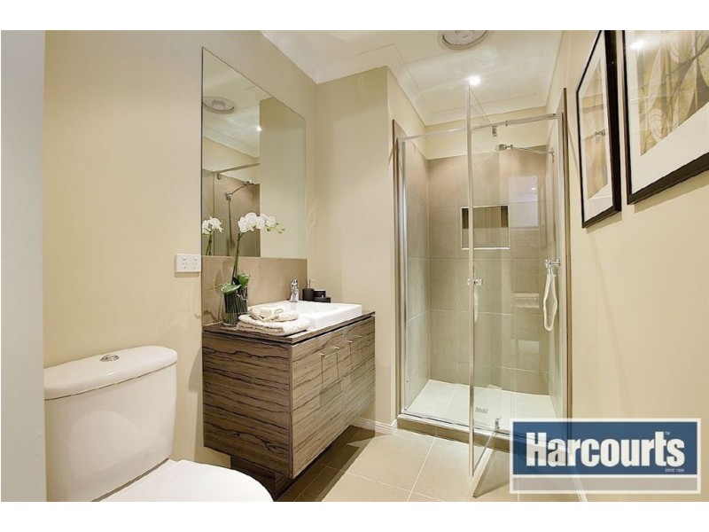 2 Nature Circuit, Cranbourne North VIC 3977