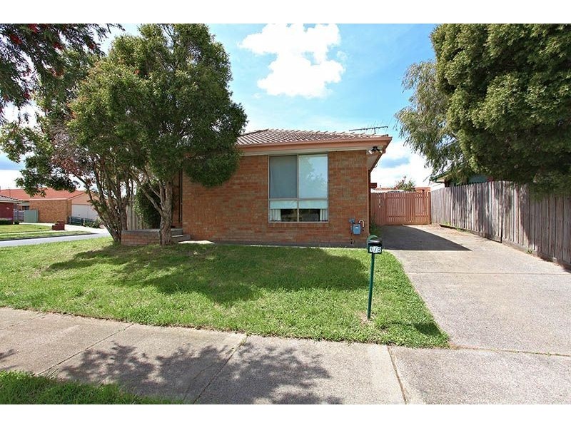 1/2 Filomena Court, Cranbourne North VIC 3977