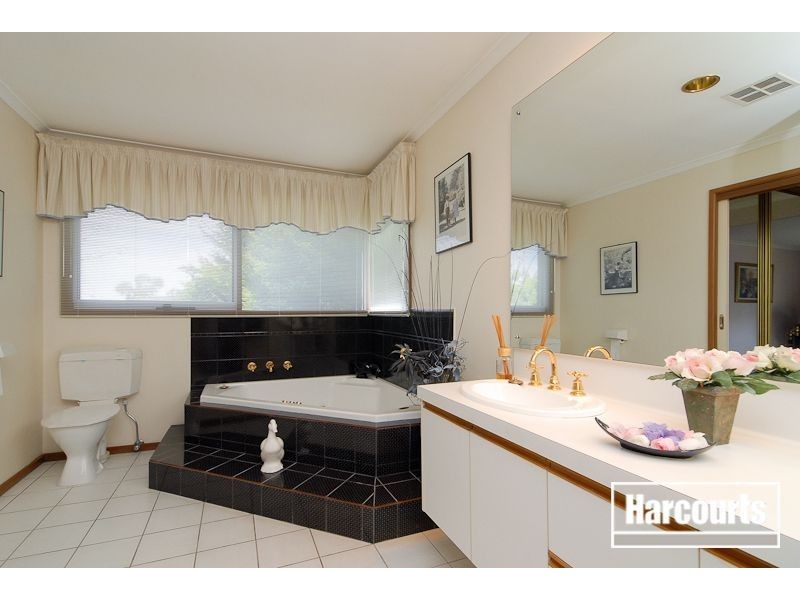 10 Callistemon Crescent, Narre Warren VIC 3805