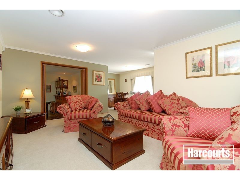 4 Keltie Rise, Endeavour Hills VIC 3802