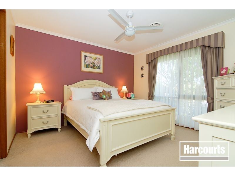 4 Keltie Rise, Endeavour Hills VIC 3802