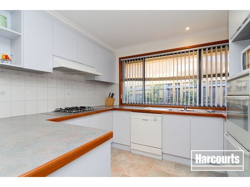 33 Ellenvale Drive, Narre Warren VIC 3805