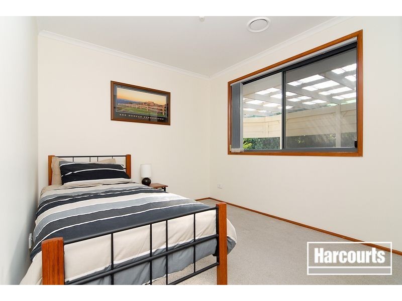 33 Ellenvale Drive, Narre Warren VIC 3805