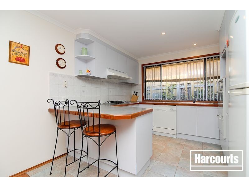 33 Ellenvale Drive, Narre Warren VIC 3805